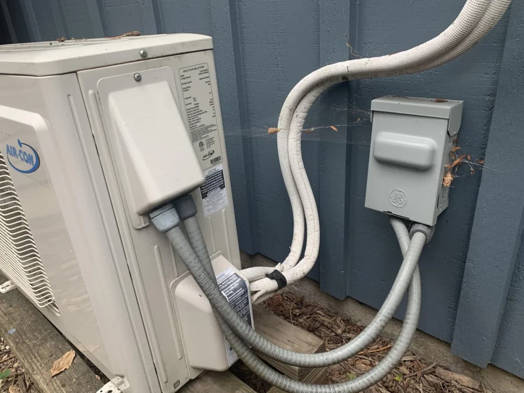 Jak podłączyć kabel do skrzynki elektrycznej bez ryzyka porażenia