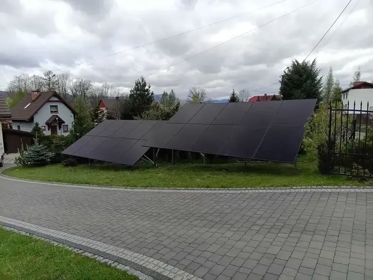 Ile energii wyprodukuje fotowoltaika 7 kW? Sprawdź kluczowe czynniki!